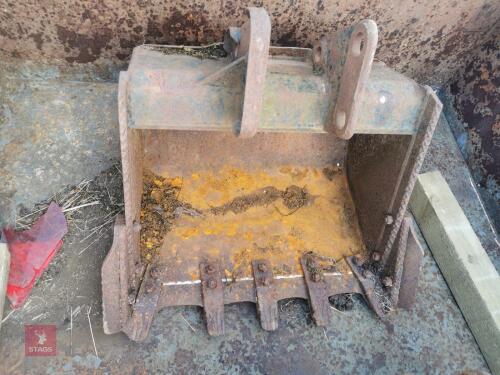 2FT DIGGER BUCKET