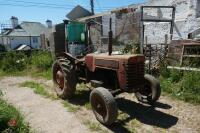 INTERNATIONAL B275 2WD TRACTOR - 20