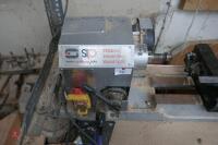 SIP 900MM SWIVEL HEAD WOOD LATHE (17) - 3