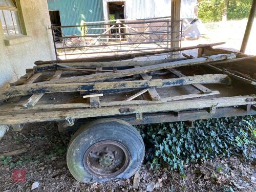 TWIGGS WODDEN TIPPING HAY TRAILER