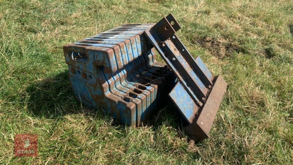 12 X 40KG FORD TRACTOR WEIGHTS