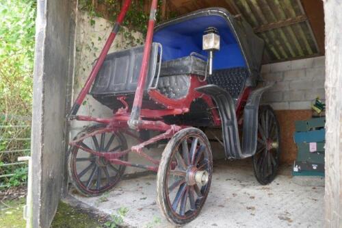 EQUINE 4 WHEEL PHAETON CARRIAGE