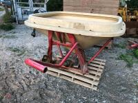 VICON FERTILISER SPREADER