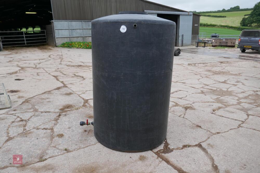 BLACK PLASTIC 300 GALLON JUICE TANK