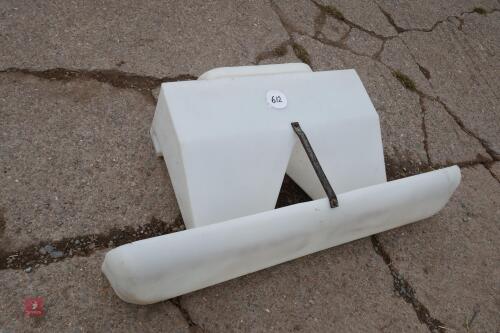 WYEDALE 4' PLASTIC HOOK ON CALF FEEDER