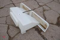 WYEDALE 4' PLASTIC HOOK ON CALF FEEDER - 2