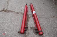 2 HYDRAULIC RAMS - 4