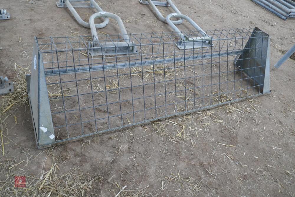 5' 6" HOOK ON GALVANISED HAY RACK