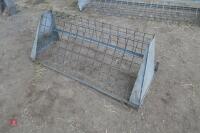 HOOK ON GALVANISED HAY RACK - 2