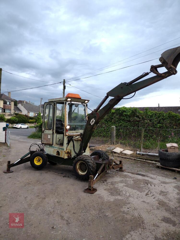 SMC WHEELED MINI DIGGER