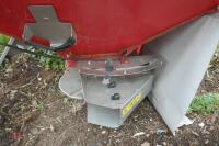 2004 KUHN MDS 1131 FERT SPREADER - 6