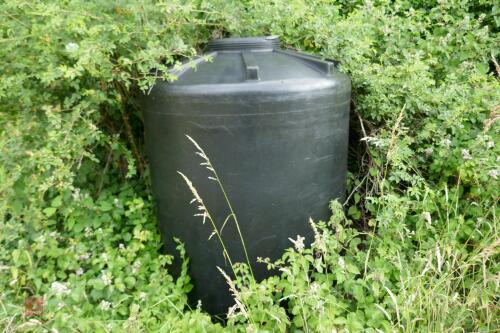 BLACK PLASTIC WATER TANK