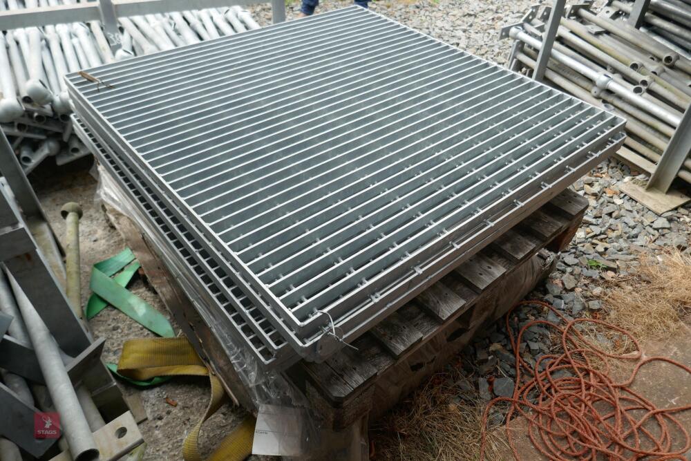 13 GALVANISED GRIDS