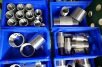 BOX OF STAINLESS STEEL PIPE FITTINGS - 4