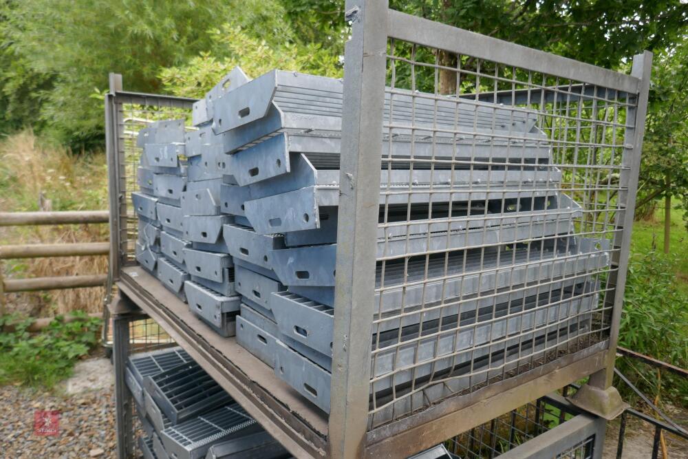 GALVANISED STEPS & GALVANISED STILLAGE