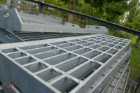 GALVANISED STEPS & GALVANISED STILLAGE - 5