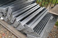 GALVANISED STEPS & GALVANISED STILLAGE - 5