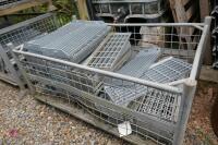 GALVANISED STEPS & GALVANISED STILLAGE - 2