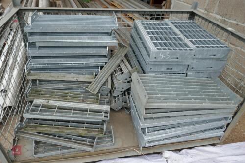 68 GALVANISED STEEL STEPS