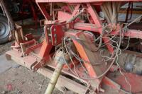 2001 KUHN LC302 AIR DRILL - 7